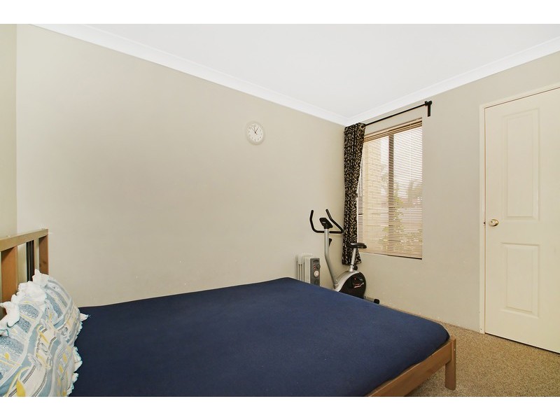 111 Hillcrest Road, Alexander Heights WA 6064