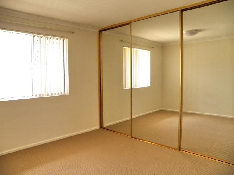 4 Gibb Crescent, Westminster WA 6061