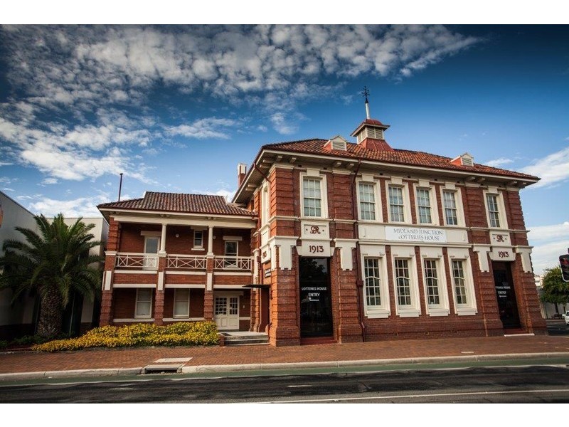 1/17 Wroxton Street, Midland WA 6056