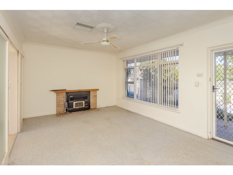 4 Paltridge Avenue, Carlisle WA 6101