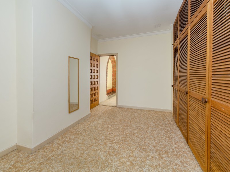4 Paltridge Avenue, Carlisle WA 6101