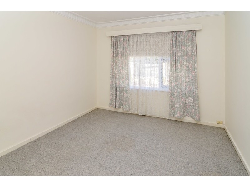4 Paltridge Avenue, Carlisle WA 6101