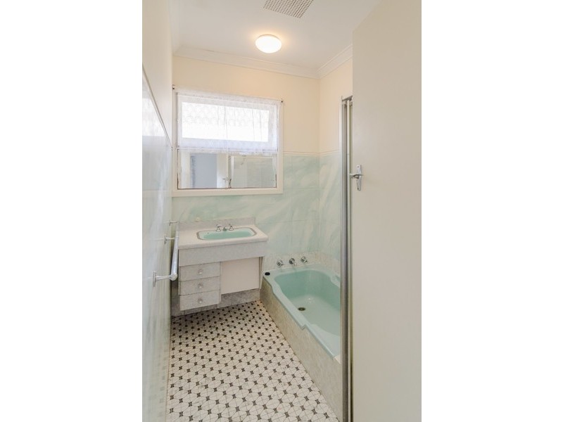 4 Paltridge Avenue, Carlisle WA 6101