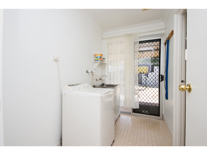 16B Tinaroo Court, South Lake WA 6164