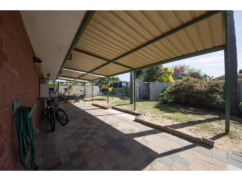 16B Tinaroo Court, South Lake WA 6164