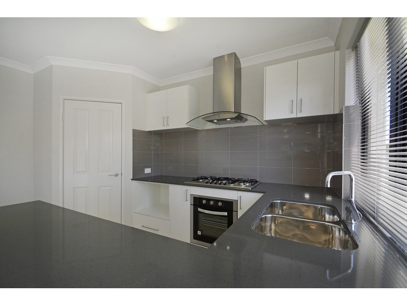 30-32 Raleigh Street, Belmont WA 6104