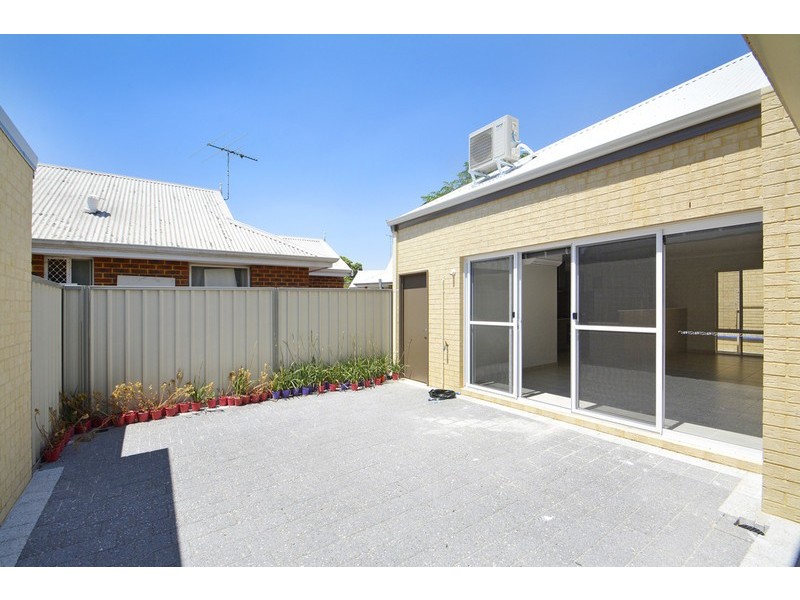 30-32 Raleigh Street, Belmont WA 6104