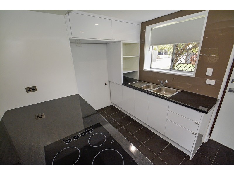 1/210 Swan Street, Yokine WA 6060