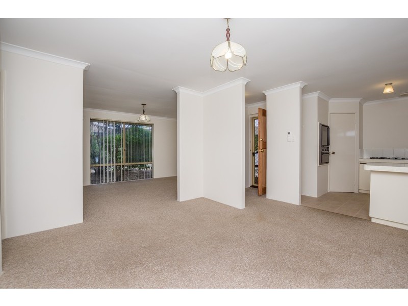 2/369-371 Light Street, Dianella WA 6059