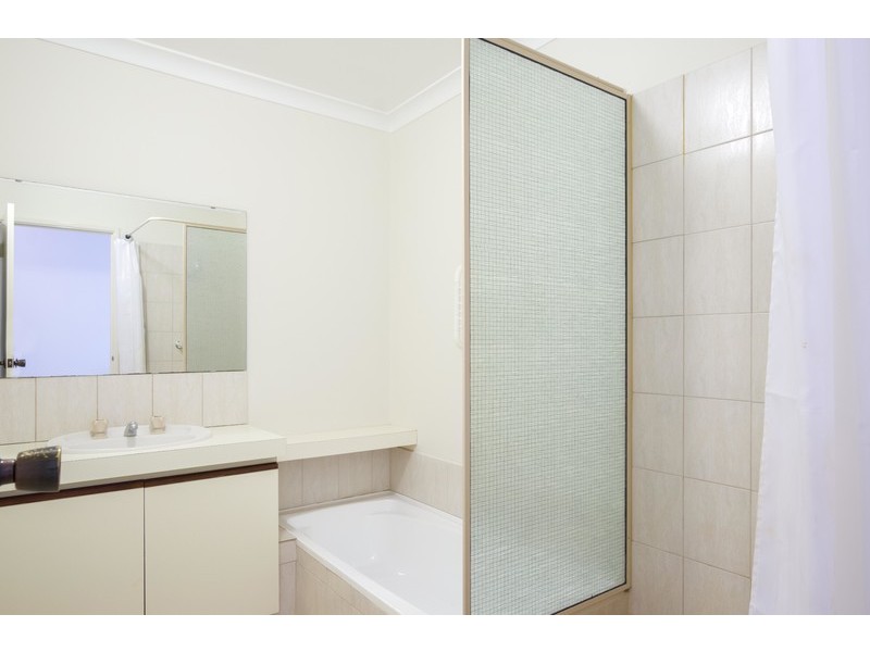 2/369-371 Light Street, Dianella WA 6059