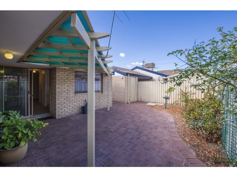 2/369-371 Light Street, Dianella WA 6059