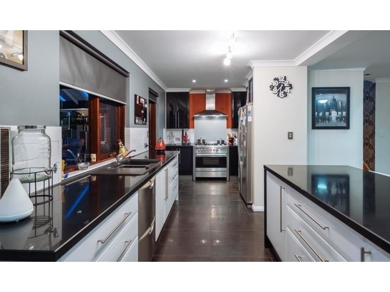 16 Alycon Place, Kallaroo WA 6025