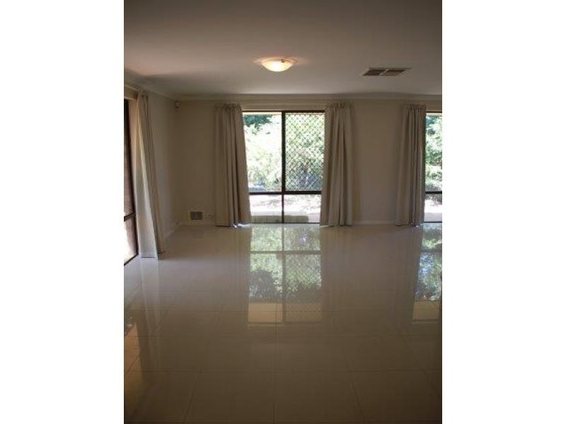 66 Bernard Manning Drive, Duncraig WA 6023