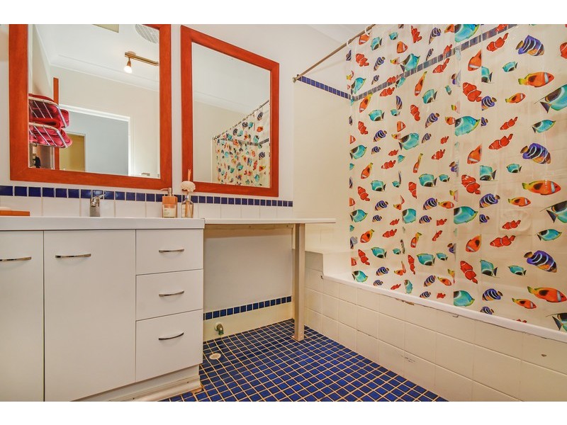 24/50 Pollard Street, Glendalough WA 6016