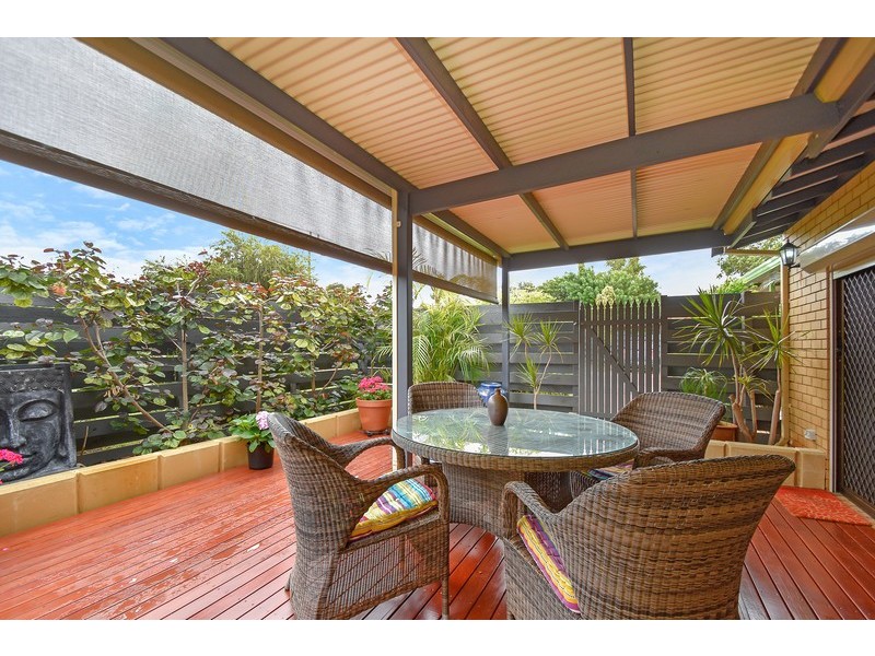 24/50 Pollard Street, Glendalough WA 6016