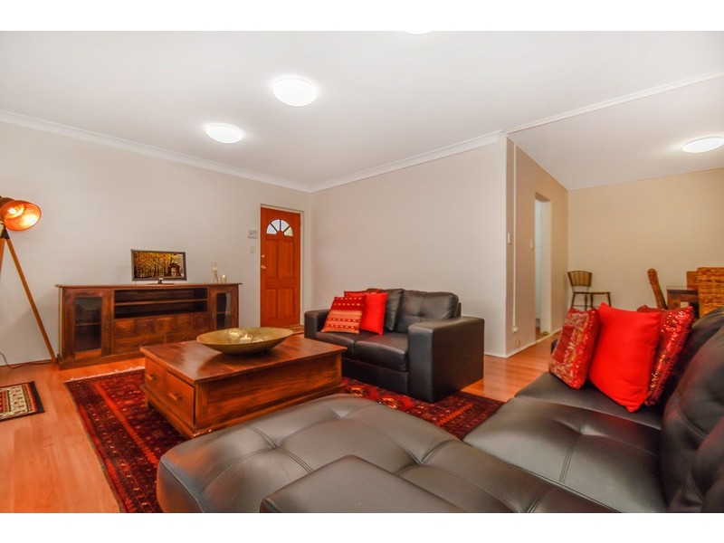 24/50 Pollard Street, Glendalough WA 6016