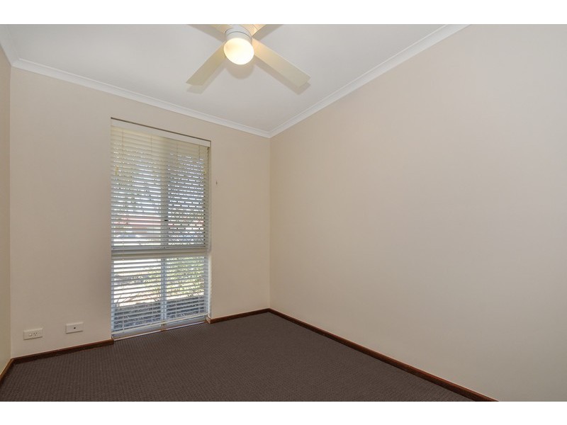 37 Blaxland Way, Padbury WA 6025