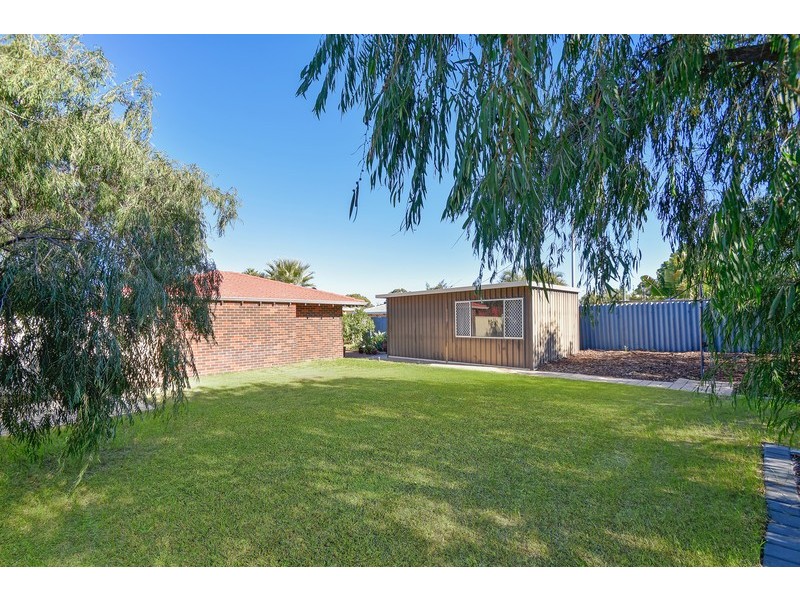 37 Blaxland Way, Padbury WA 6025