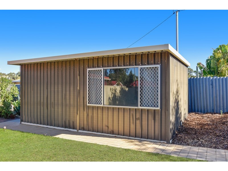 37 Blaxland Way, Padbury WA 6025
