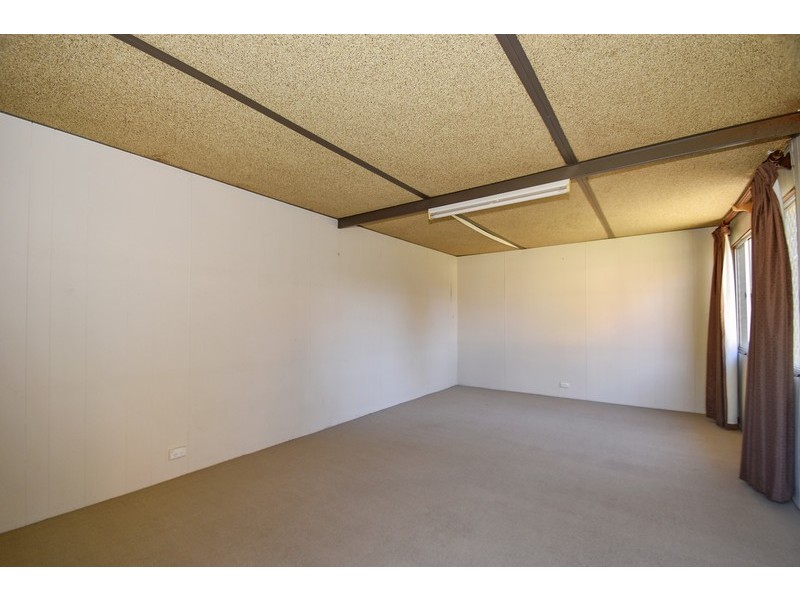 37 Blaxland Way, Padbury WA 6025