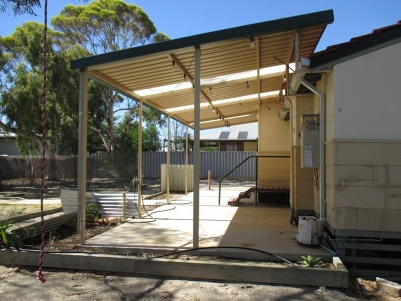 25 Woolgar Street, Merredin WA 6415