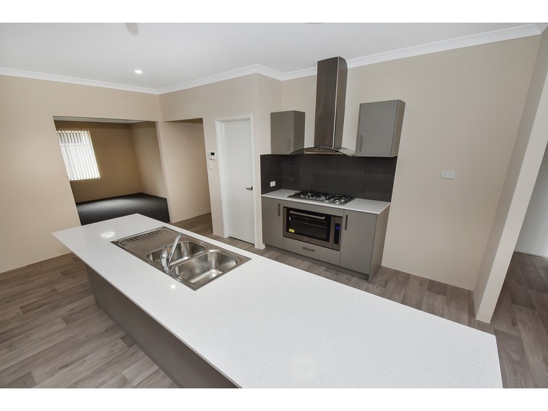 29 Manich Drive, Martin WA 6110