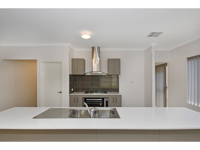 30 Cumbine Loop, Martin WA 6110