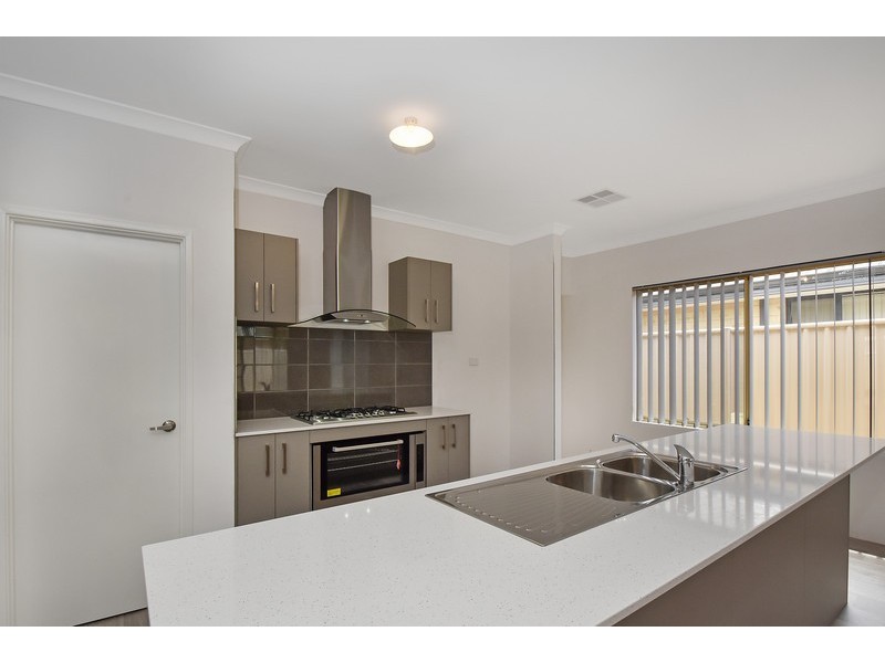 30 Cumbine Loop, Martin WA 6110