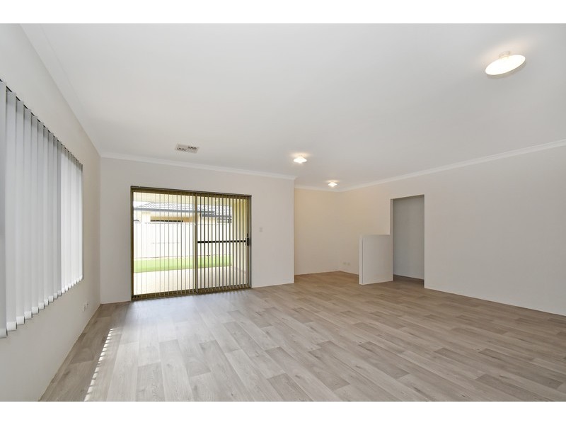 30 Cumbine Loop, Martin WA 6110