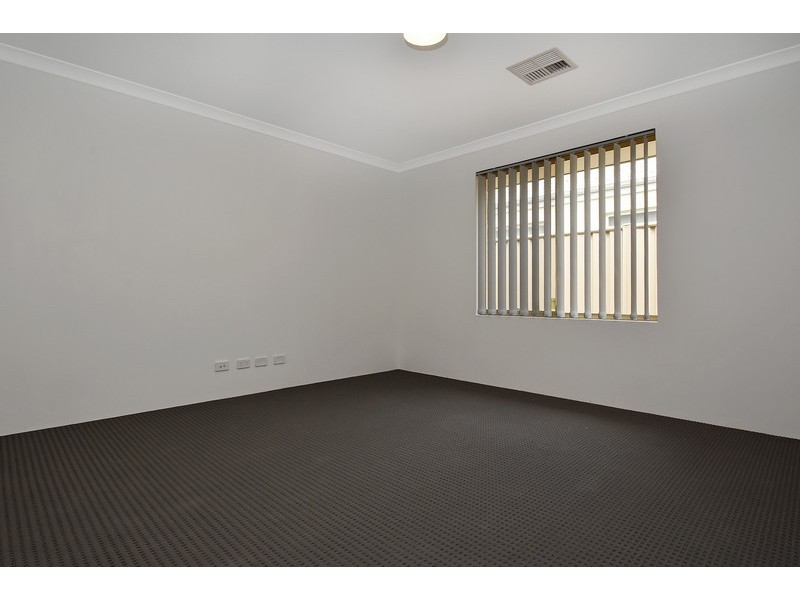 30 Cumbine Loop, Martin WA 6110