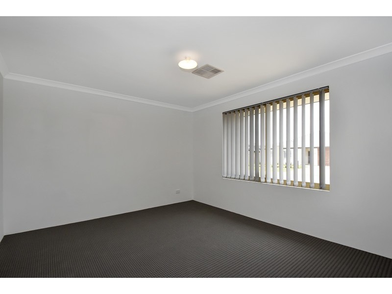 30 Cumbine Loop, Martin WA 6110