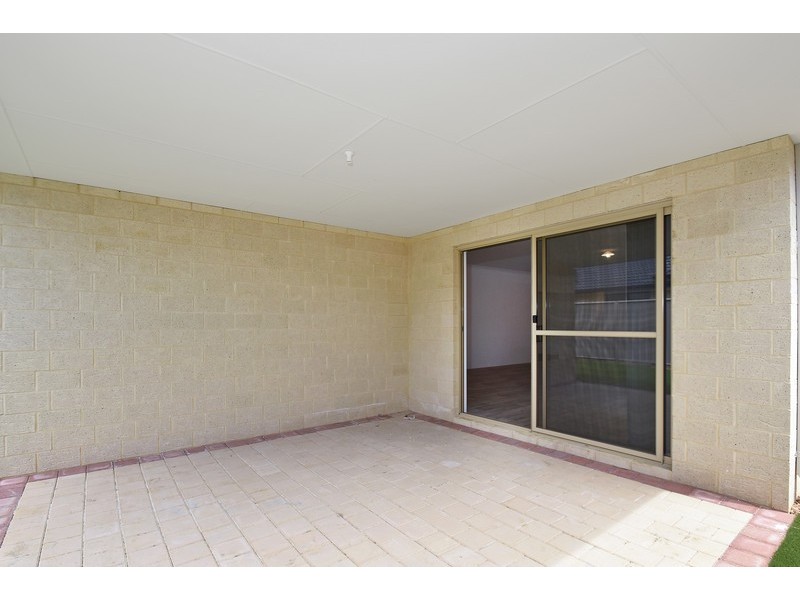 30 Cumbine Loop, Martin WA 6110