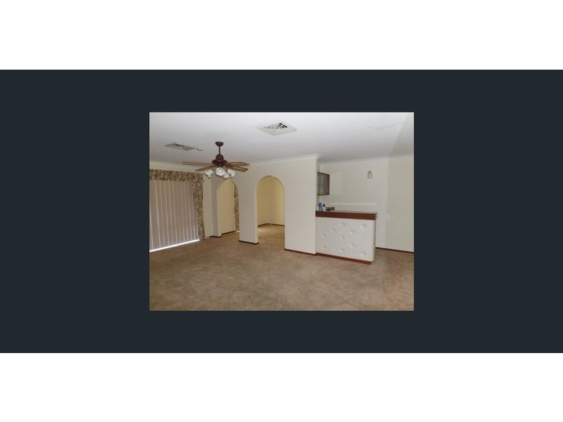 2 Newcombe Way, Padbury WA 6025