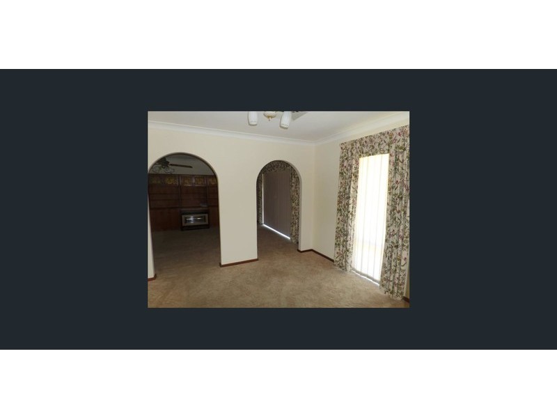 2 Newcombe Way, Padbury WA 6025