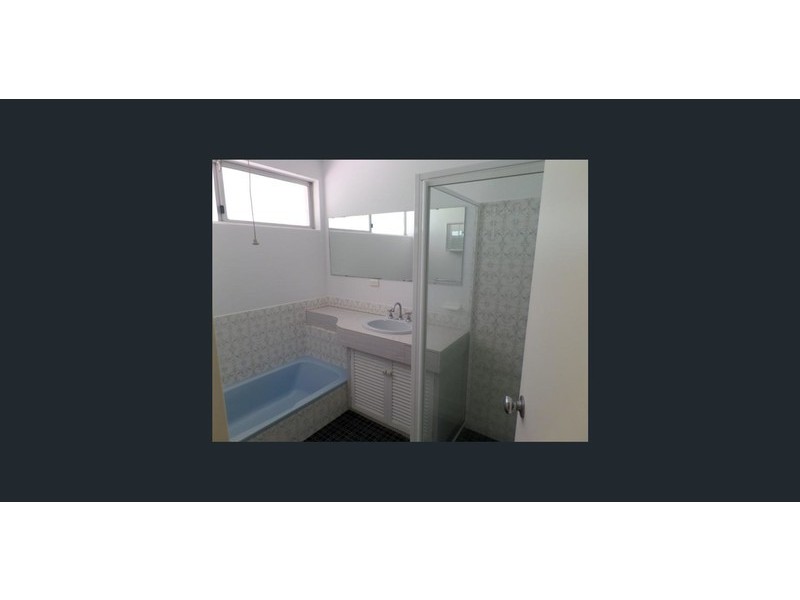 2 Newcombe Way, Padbury WA 6025