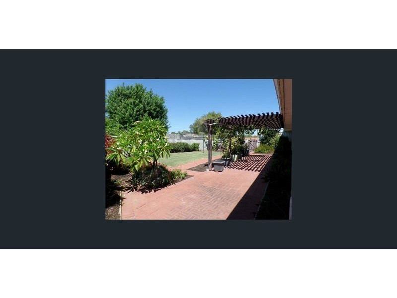 2 Newcombe Way, Padbury WA 6025