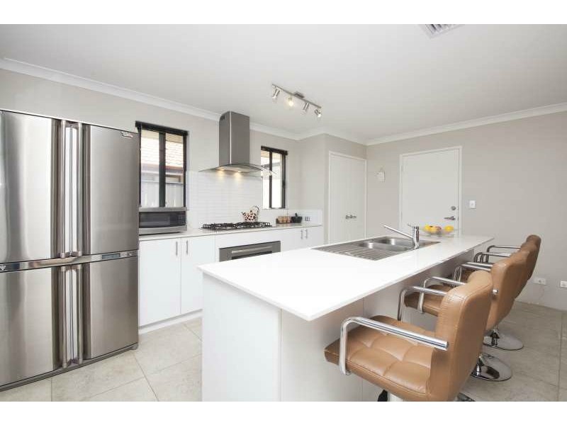 Meadow Springs WA 6210