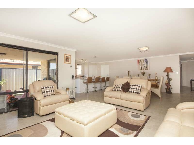 Meadow Springs WA 6210