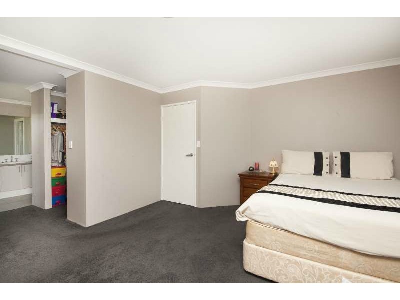 Meadow Springs WA 6210