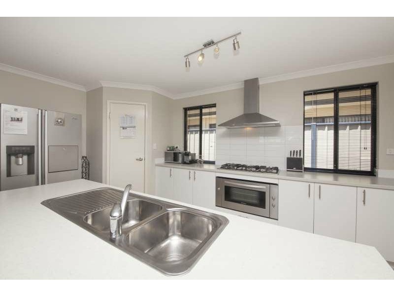 Meadow Springs WA 6210