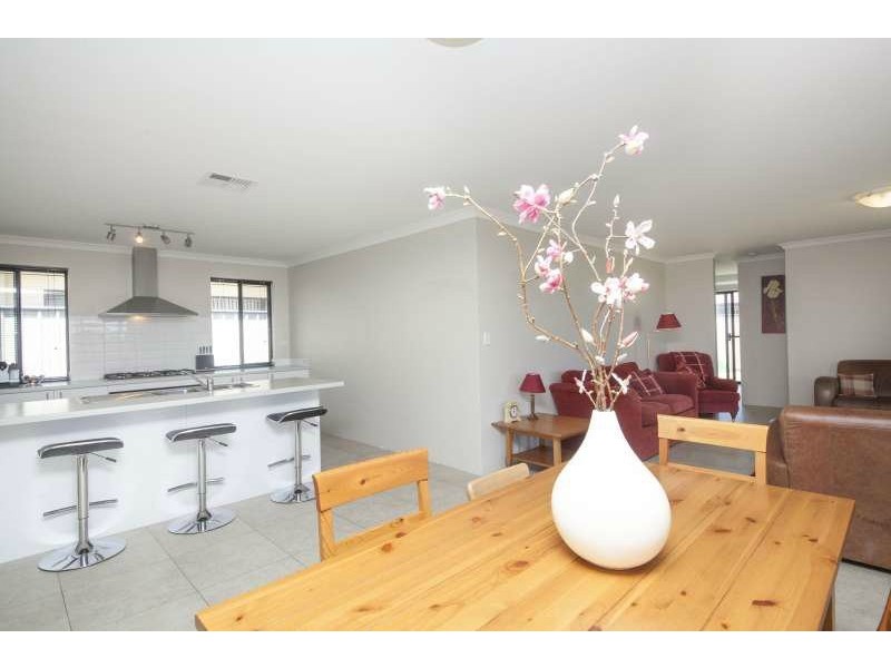 Meadow Springs WA 6210