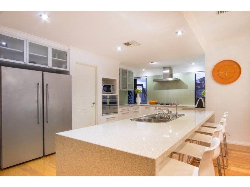 1 Whitewater Lookout, Iluka WA 6028