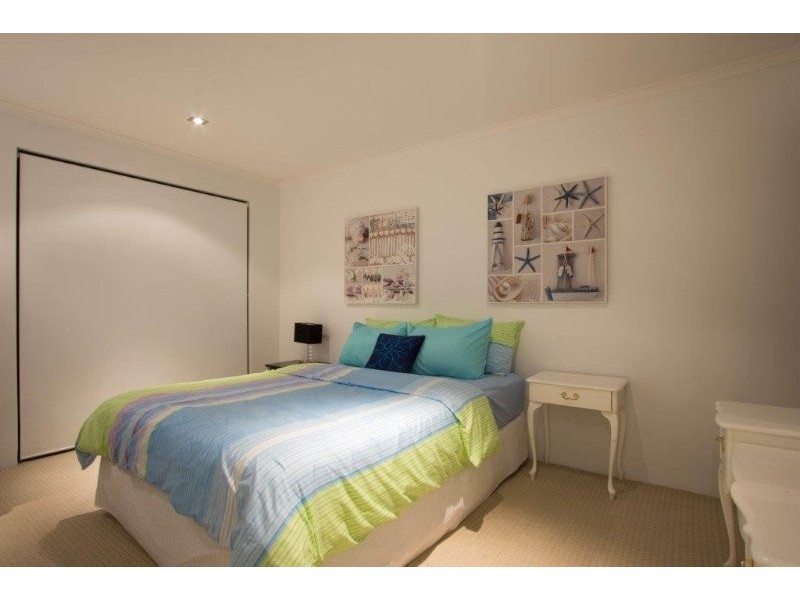 1 Whitewater Lookout, Iluka WA 6028