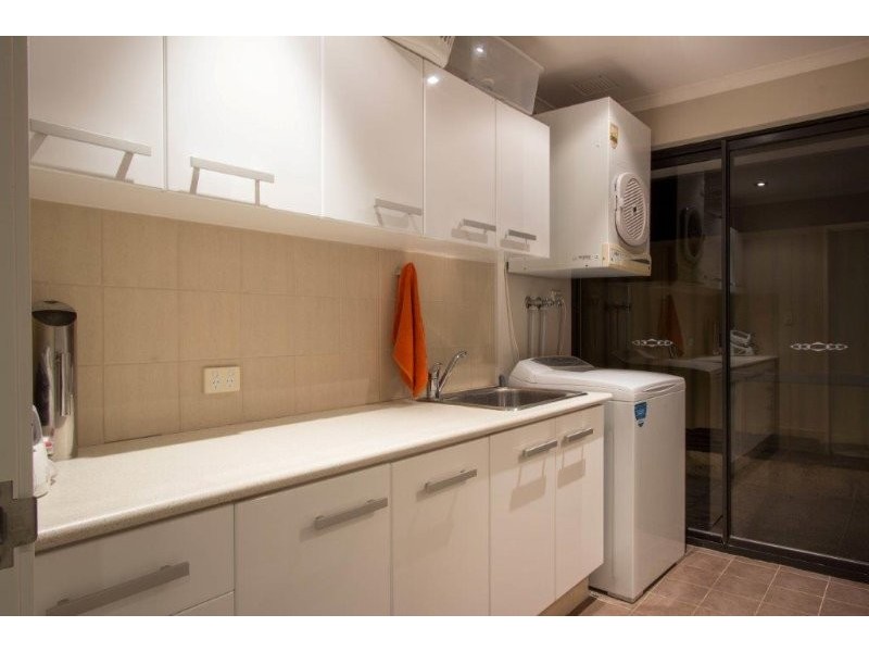 1 Whitewater Lookout, Iluka WA 6028