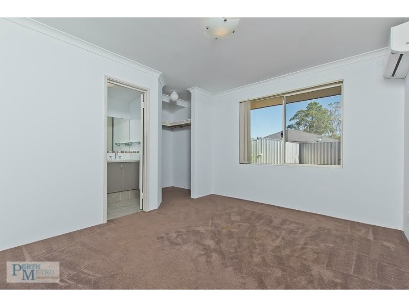 10 Jamestown Terrace, Greenfields WA 6210