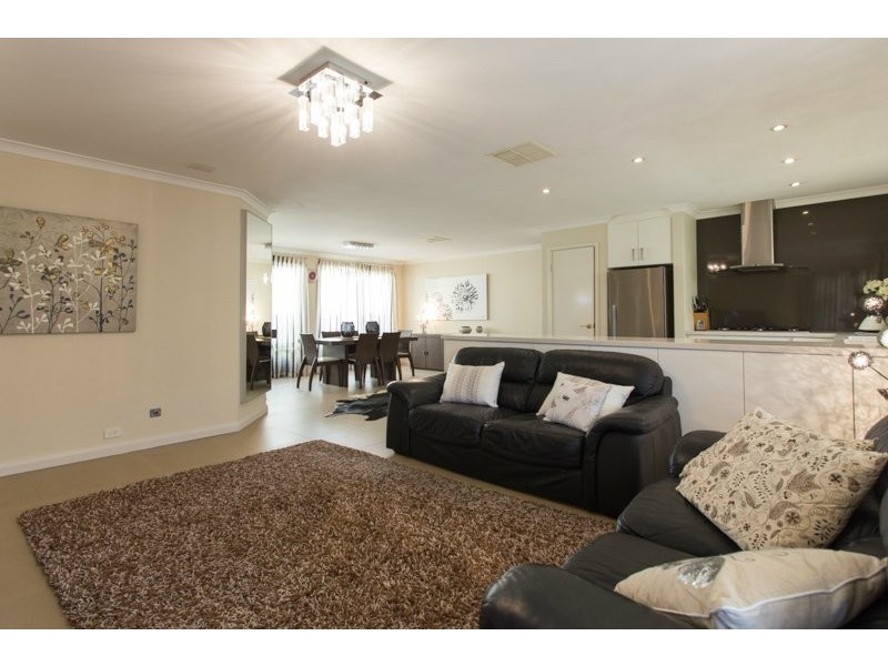 24 Aquarius Ramble, Ocean Reef WA 6027