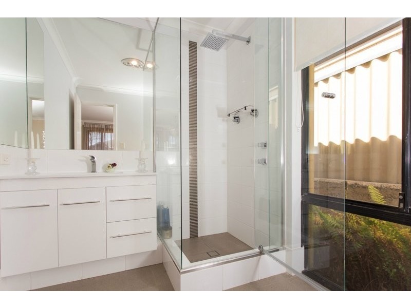 24 Aquarius Ramble, Ocean Reef WA 6027