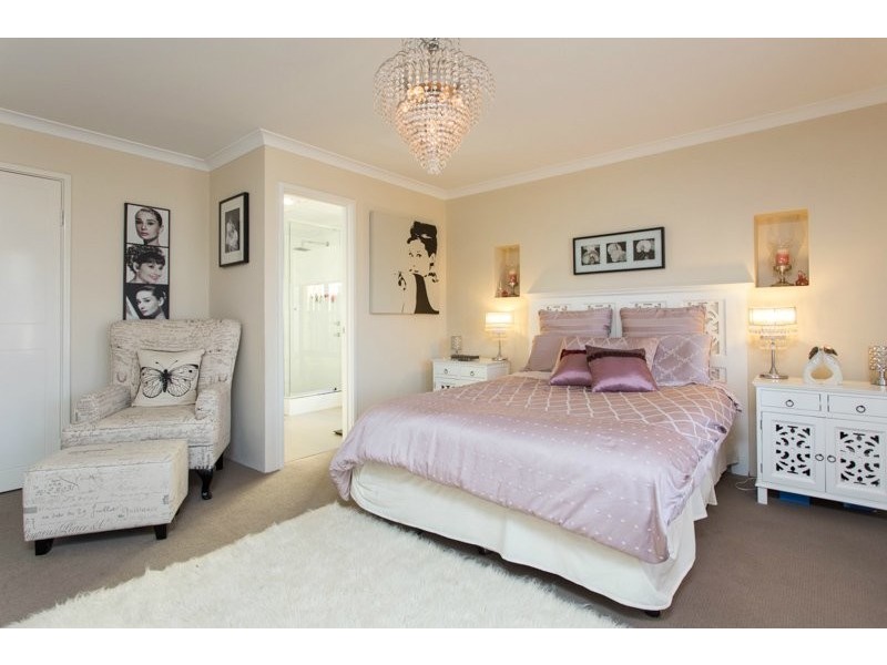 24 Aquarius Ramble, Ocean Reef WA 6027