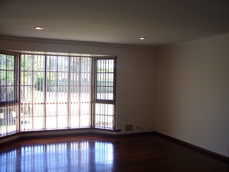 3 Felstead Crescent, Hamersley WA 6022