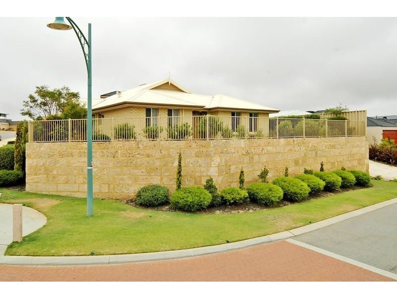 152 Delgado Parade, Iluka WA 6028